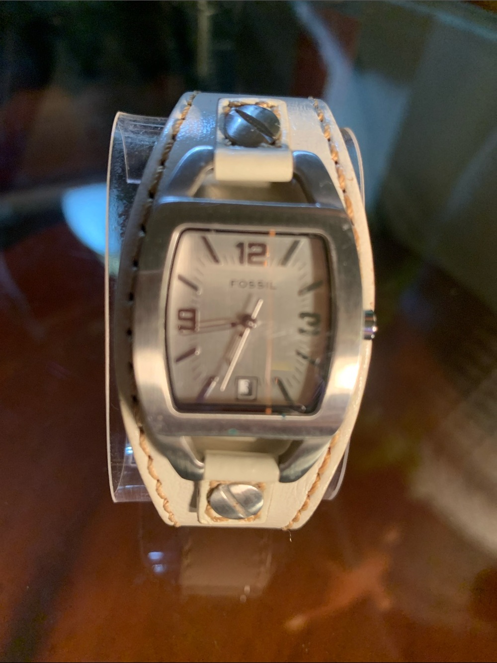 Fossil Silver Case White Leather Strap Women's Watch- Fabulous Condition